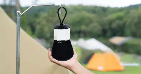 Paano ikonekta ang Bluetooth speaker sa mikropono